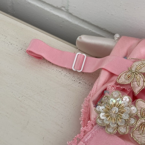 New in original package. Cosmos Goddess Outfit Costume Womens Size M 6/8 - Picture 12 of 16